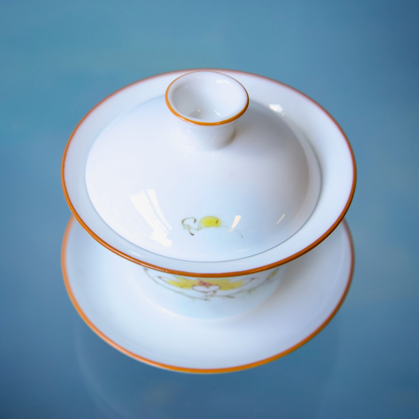 Porcelain Gaiwan - 'Yellow Sky Lotus' 110ml