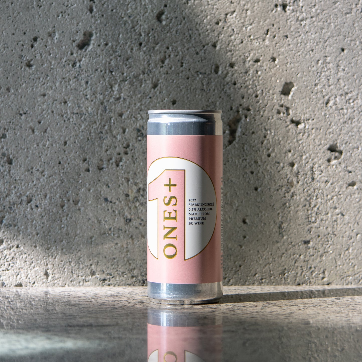 ONES+ 2022 Sparkling Rosé in cans